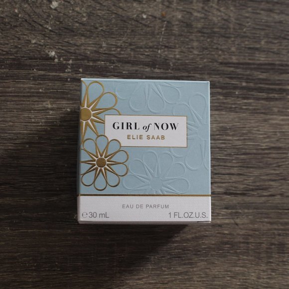 Elie Saab Girl of NOW perfume box - Picture 1 of 2